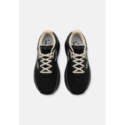 New Balance U9060 UNISEX Baskets basses