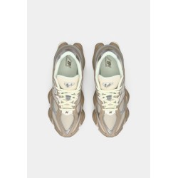 New Balance U740 Baskets basses pink granite