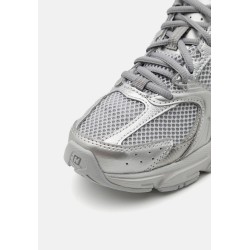 New Balance MR530 UNISEX Baskets silver-coloured