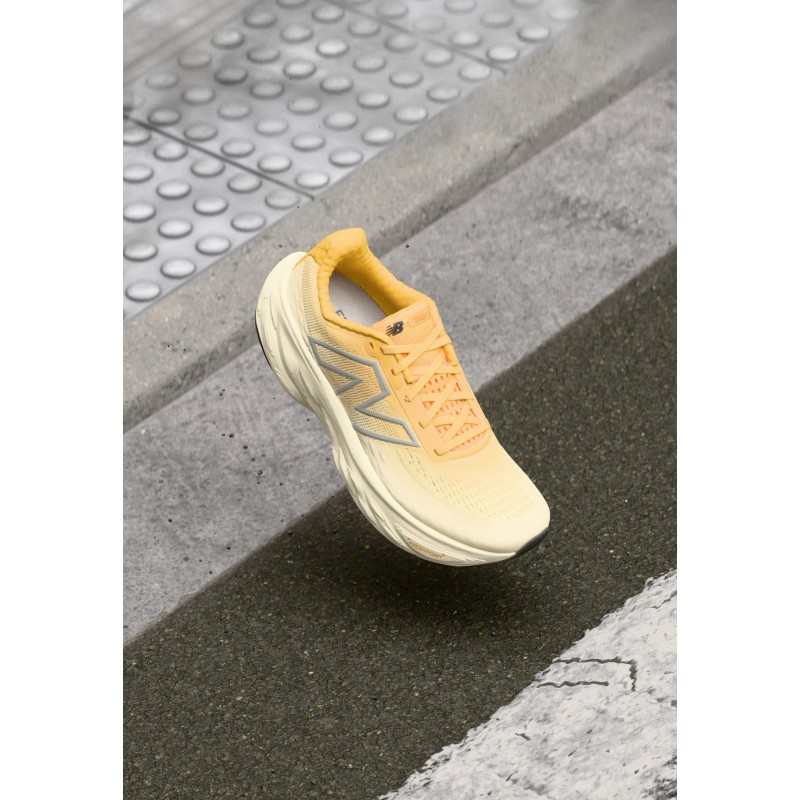 New Balance FRESH FOAM X 1080 V14 Chaussures de running sur route clementine