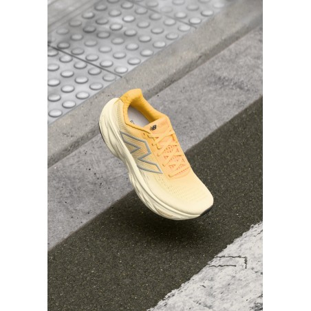 New Balance FRESH FOAM X 1080 V14 Chaussures de running sur route clementine