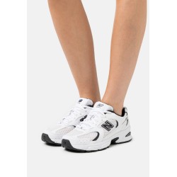 New Balance MR530 UNISEX Baskets white/black