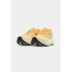 New Balance FRESH FOAM X 1080 V14 Chaussures de running sur route clementine