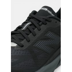 New Balance FUELCELL REBEL V5 Chaussures de running sur route black