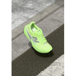 New Balance FUELCELL REBEL V5 Chaussures de running sur route lab green