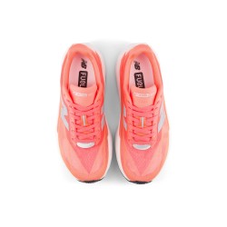 New Balance FUELCELL REBEL V5 Chaussures de running sur route urgent red