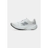 New Balance FUELCELL REBEL V5 Chaussures de running sur route white/silver-coloured metallic