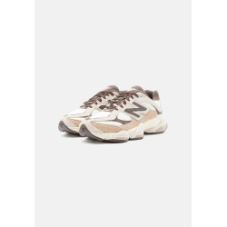 New Balance U9060 UNISEX Baskets basses