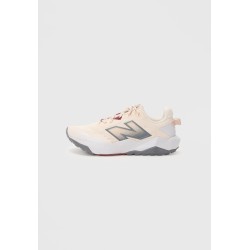 New Balance DYNASOFT NITREL V6 Chaussures de running bisque