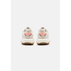 New Balance DYNASOFT NITREL V6 Chaussures de running angora