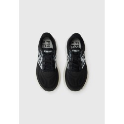 New Balance FRESH FOAM X MORE V6 Chaussures de running sur route black