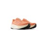 New Balance FRESH FOAM X MORE V6 Chaussures de running sur route peach nectar