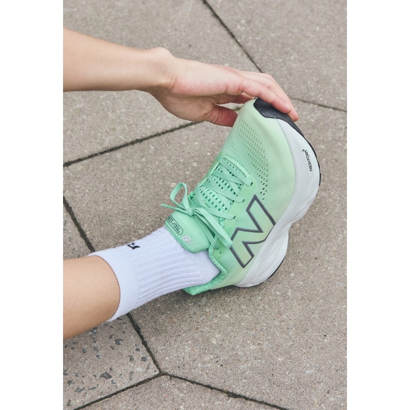 New Balance FRESH FOAM X 1080 V14 Chaussures de running sur route sweetgrass