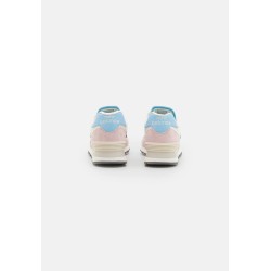 New Balance WL574 Baskets basses stone pink