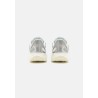 New Balance FRESH FOAM ARISHI V4 Chaussures de running sur route silver metallic