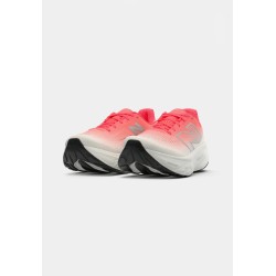 New Balance FRESH FOAM X 1080 V14 Chaussures de running sur route white