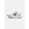 New Balance FRESH FOAM ARISHI V4 Chaussures de running sur route white