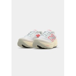 New Balance FRESH FOAM X 1080 V14 Chaussures de running sur route white/grey/blue